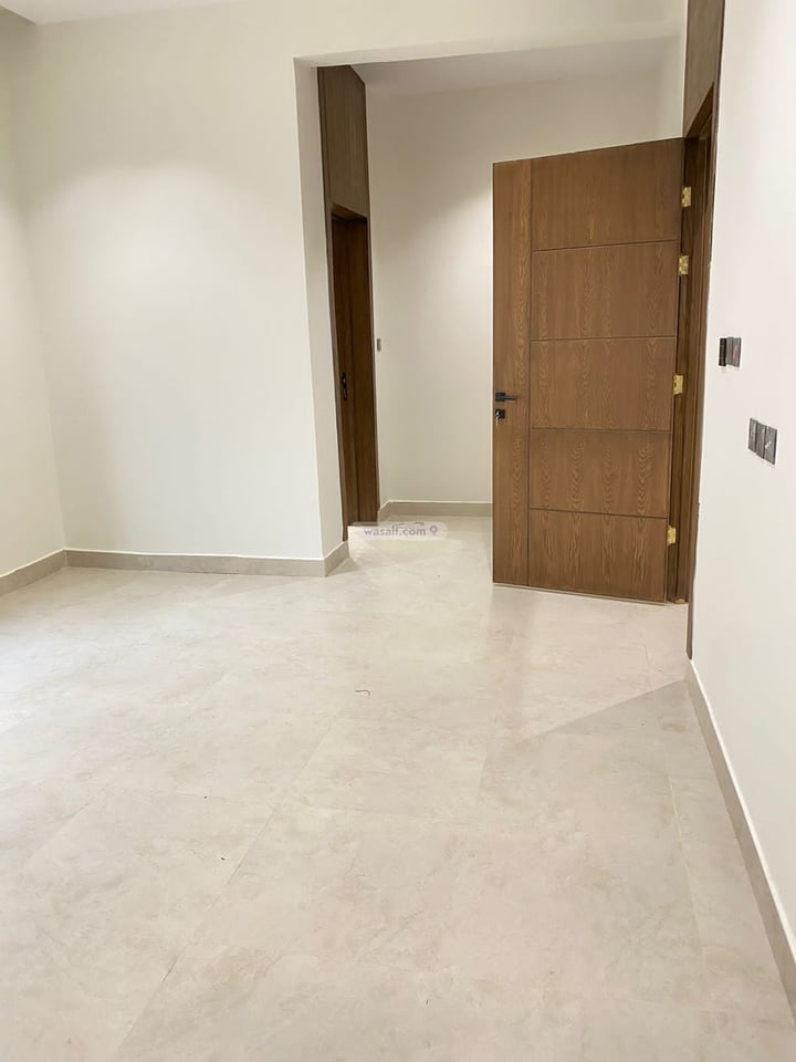 Floor 500 SQM with 3 Bedrooms Shubra, West Riyadh, Riyadh