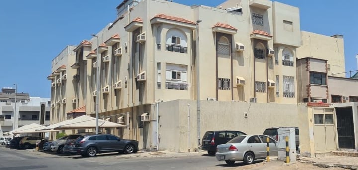 Building 620.5 SQM Facing North Al Marwah, North Jeddah, Jeddah