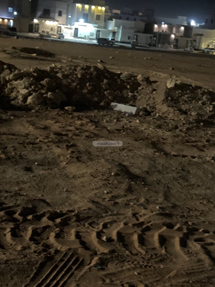 Land 750 SQM Facing South on 20m Width Street Al Sholah, East Riyadh, Riyadh