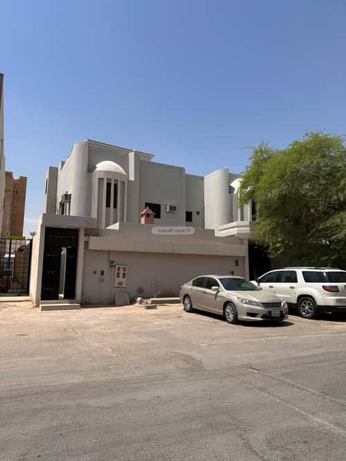 فيلا 500 متر مربع شرقية على شارع 20م الحمراء، شرق الرياض، الرياض