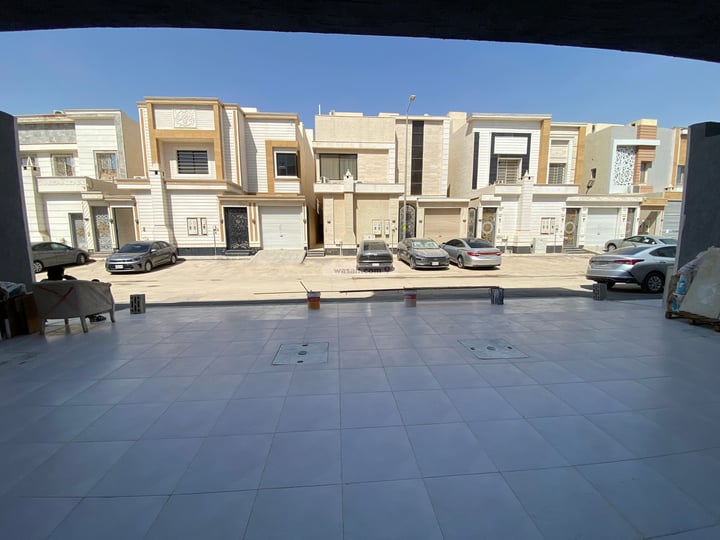 Floor 193.37 SQM with 5 Bedrooms Al Qadisiyah, East Riyadh, Riyadh