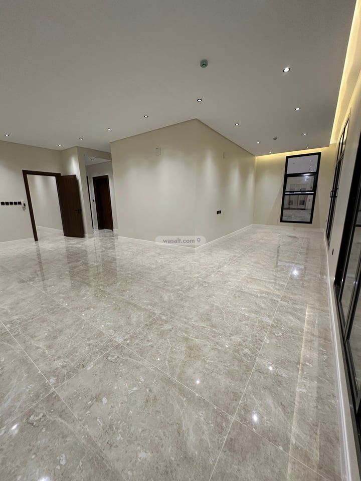 Apartment 130.25 SQM with 5 Bedrooms Al Mahdiyah, West Riyadh, Riyadh