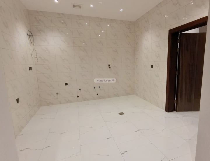 Apartment 172.07 SQM with 5 Bedrooms Al Wurud, South Jeddah, Jeddah