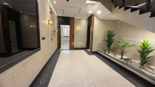 Apartment 1800 SQM with 4 Bedrooms Al-Mahdiyah, West Riyadh, Riyadh