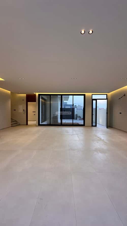 Villa 300 SQM Facing East on 20m Width Street Al-Mahdiyah, West Riyadh, Riyadh