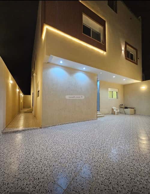 Villa 386 SQM Facing North on 15m Width Street Alnowaria, Makkah Al Mukarramah