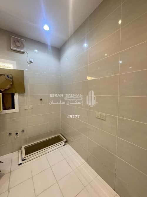 Villa 345.36 SQM Facing South on 30m Width Street Al Hamadhnyah, East Jeddah, Jeddah