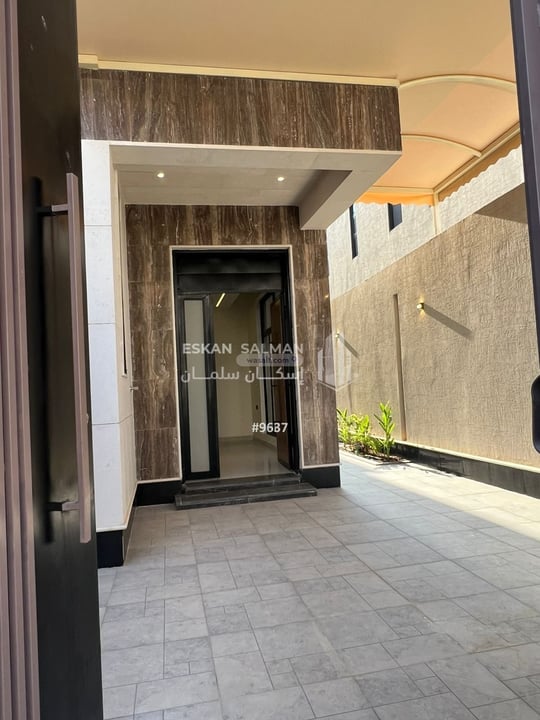 Floor 149.3 SQM with 4 Bedrooms Al Munisiyah, East Riyadh, Riyadh