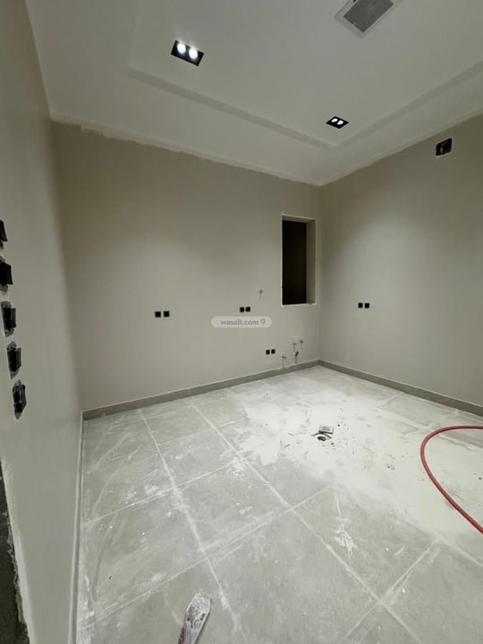 Floor 195.13 SQM with 5 Bedrooms Qurtubah, East Riyadh, Riyadh