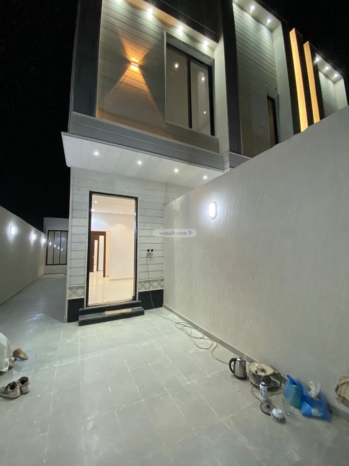 Villa 600 SQM Facing South on 15m Width Street Al Janadriyah, East Riyadh, Riyadh