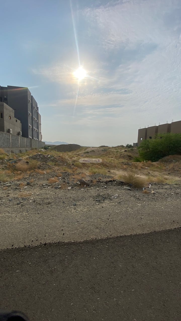 Land 604.77 SQM Facing West on 15m Width Street Al Falaq Al Jadid, Makkah