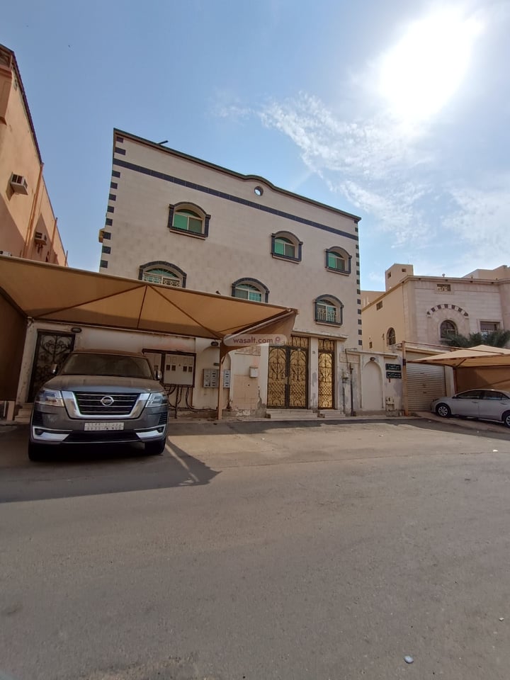 Building 550 SQM Facing North Al Ajaweed, South Jeddah, Jeddah