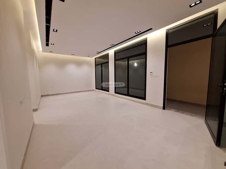 Villa 312 SQM with 1 Apartment Facing South Al Rimal, East Riyadh, Riyadh