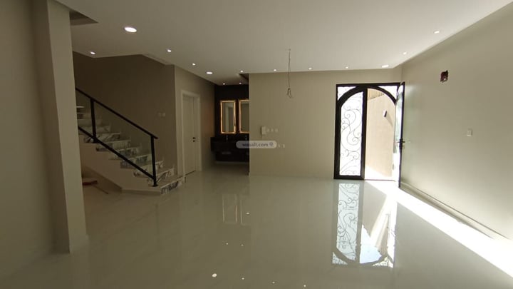 Villa 200 SQM Facing West on 15m Width Street Uhud, Dammam