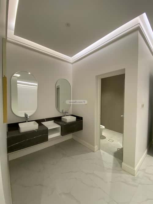 فيلا 381 متر مربع غربية على شارع 15م البحيرة، الخبر