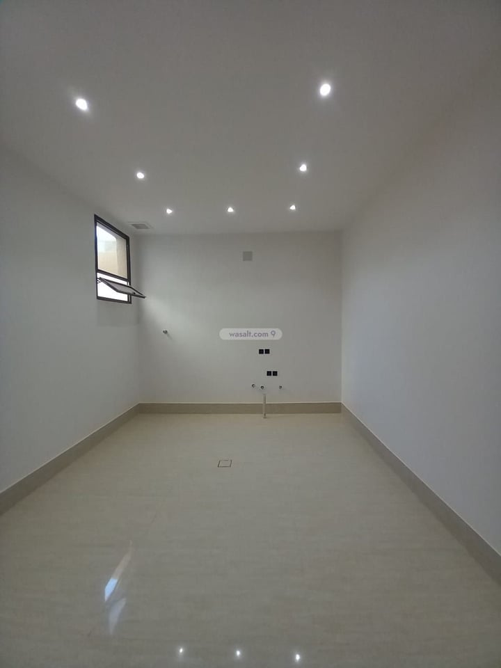 Floor 675 SQM with 4 Bedrooms Al Shifa, South Riyadh, Riyadh