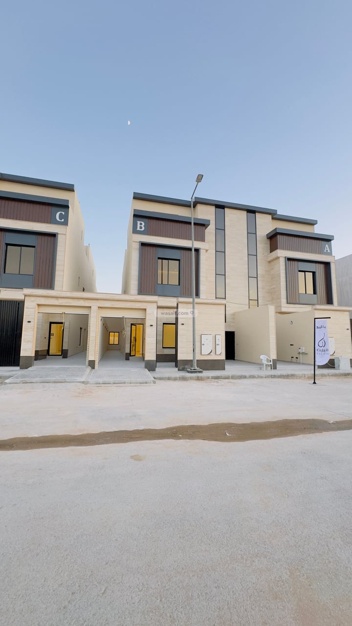 Floor 222.86 SQM with 6 Bedrooms Al Qadisiyah, East Riyadh, Riyadh