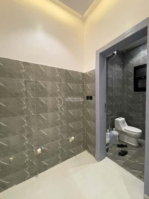 Villa 309 SQM with 2 Apartments Facing North Al Munisiyah, East Riyadh, Riyadh