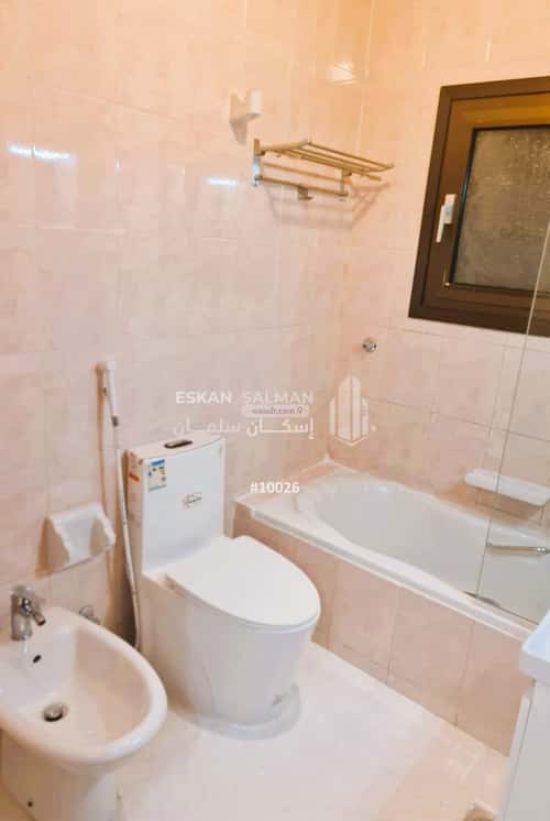 فيلا 241.74 متر مربع شرقية على شارع 10م البوادي، شمال جدة، جدة