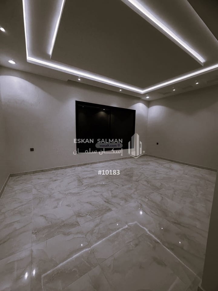 Villa 292.6 SQM Facing North on 12m Width Street Dhalalah, Khamis Mushayt