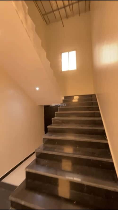 دور 450 متر مربع ب 7 غرف ضاحية الإسكان، الطائف
