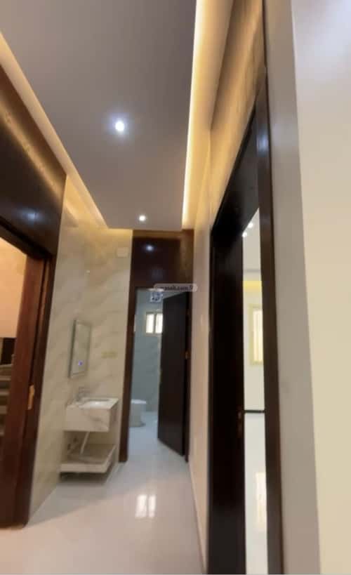دور 450 متر مربع ب 7 غرف ضاحية الإسكان، الطائف