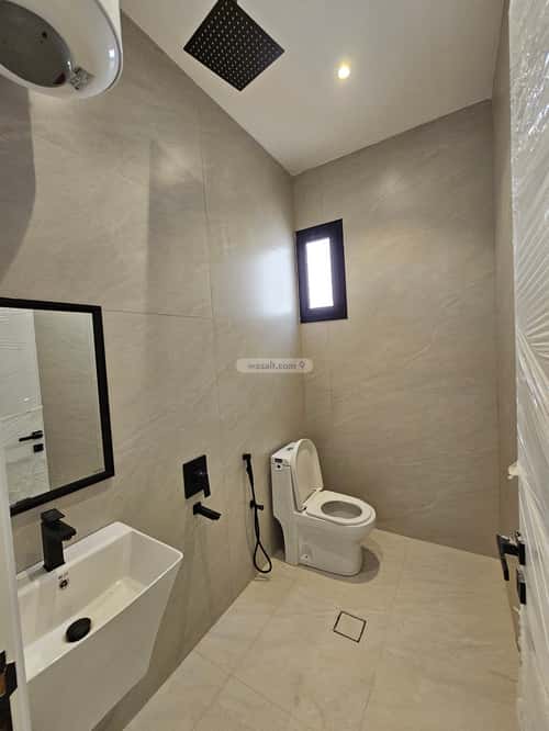 Floor 199 SQM with 6 Bedrooms Al-Qadisiyah, East Riyadh, Riyadh