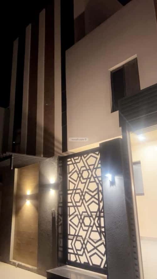 فيلا 301.7 متر مربع غربية على شارع 20م سلطانة، أبها