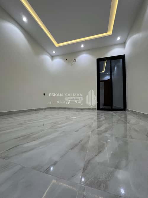 Villa 325.11 SQM Facing South on 30m Width Street Hay Al-Sulimaniyah, Alttayif