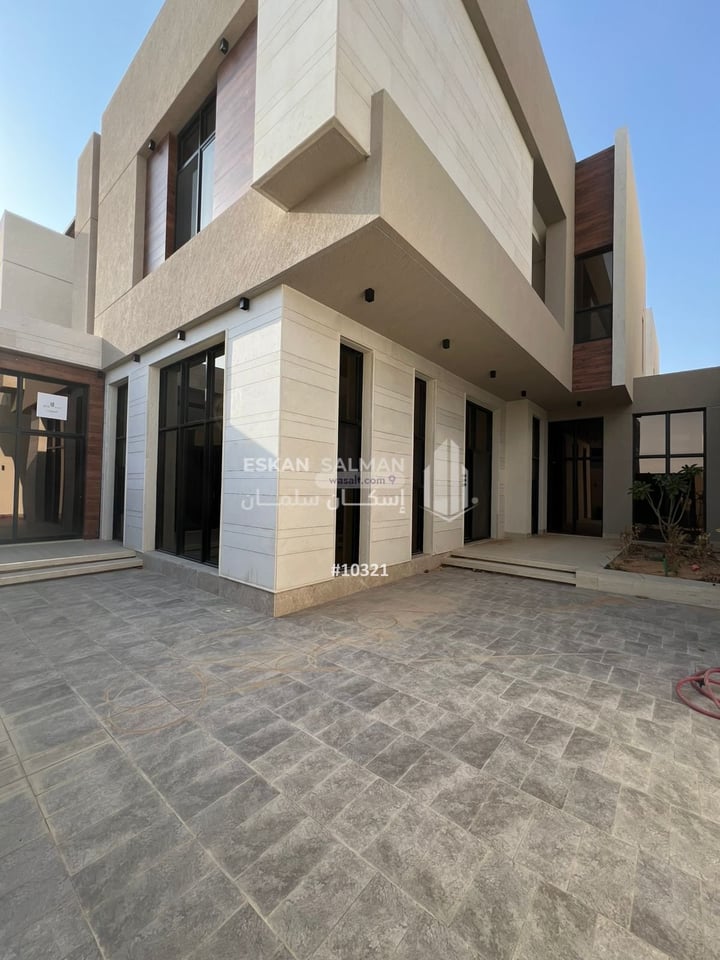 Villa 313.8 SQM Facing South on 15m Width Street Ar Rimal, Buraidah