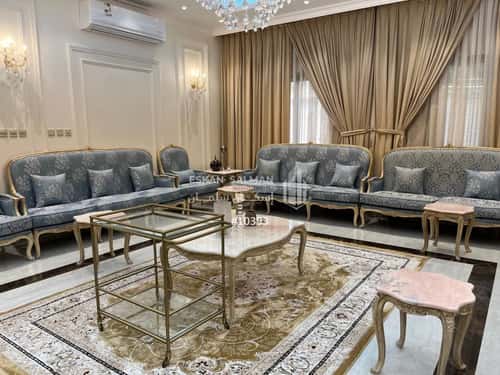 فيلا 700 متر مربع شرقية على شارع 16م البحر، الخبر