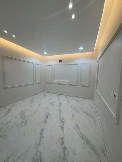 فيلا 513.12 متر مربع غربية على شارع 20م الشراع، الخبر