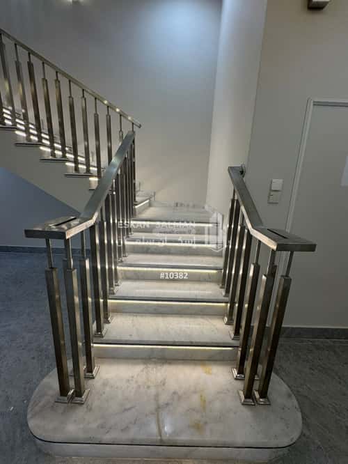 فيلا 468.75 متر مربع شمالية على شارع 30م الرحاب، بريدة