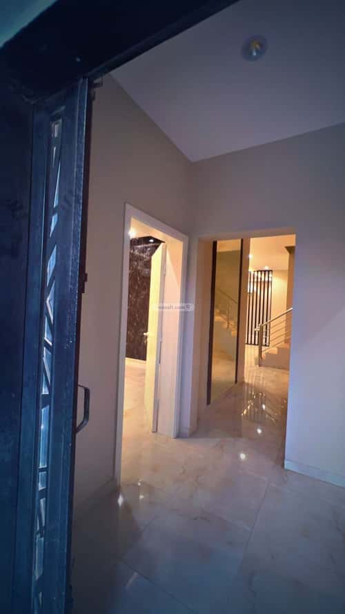Villa 271.18 SQM Facing South on 15m Width Street As Shamiaa, Makkah