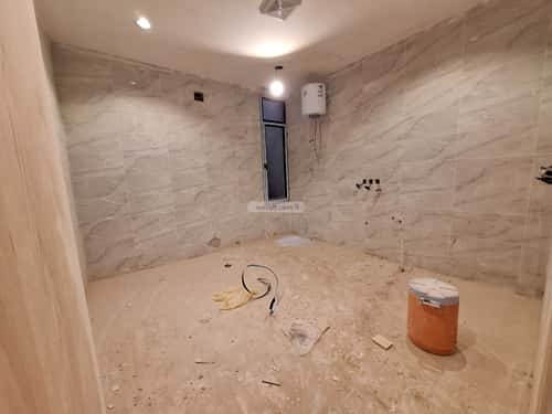 Floor 244.91 SQM with 6 Bedrooms Al Janadriyah, East Riyadh, Riyadh