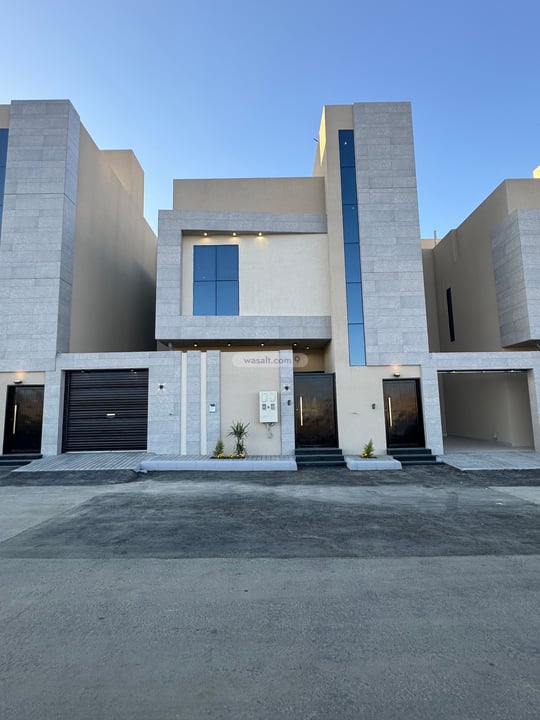 Floor 366 SQM with 8 Bedrooms Al Zuhur, Abha