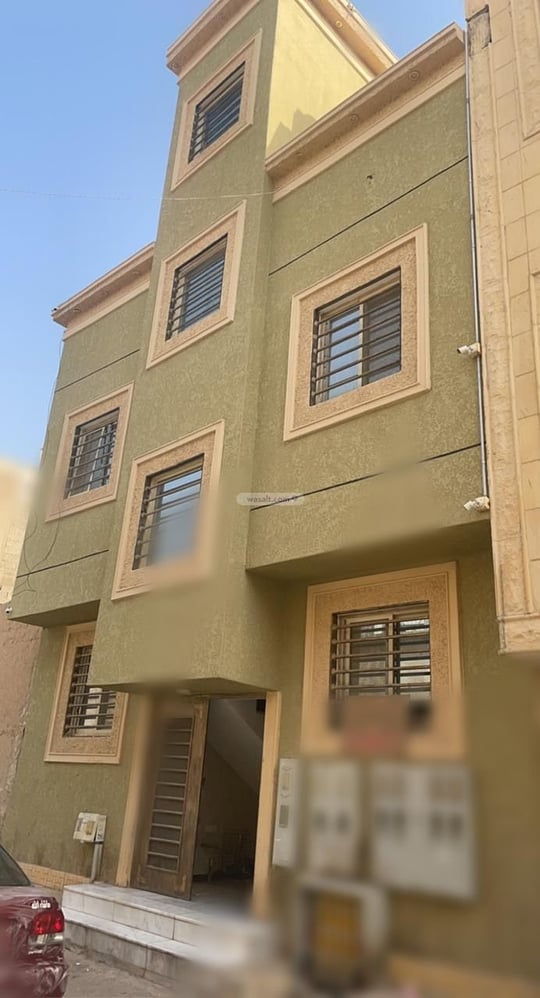 Building 122 SQM Facing South Al Oud, Central Riyadh, Riyadh