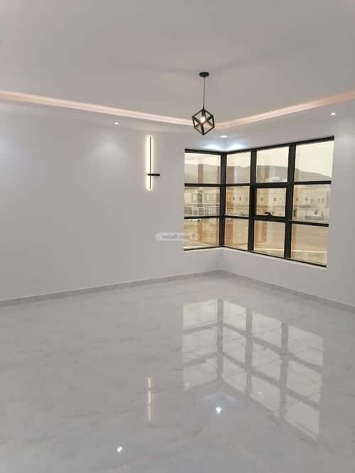 Villa 285 SQM Facing South on 16m Width Street Al-Hilifah, Madinah
