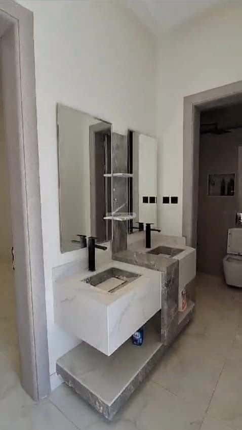 Floor 173.54 SQM with 5 Bedrooms Al Rimal, East Riyadh, Riyadh