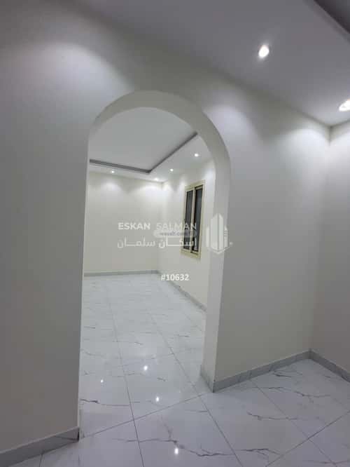Villa 276.73 SQM Facing North West on 15m Width Street Al Qryenah, South Jeddah, Jeddah