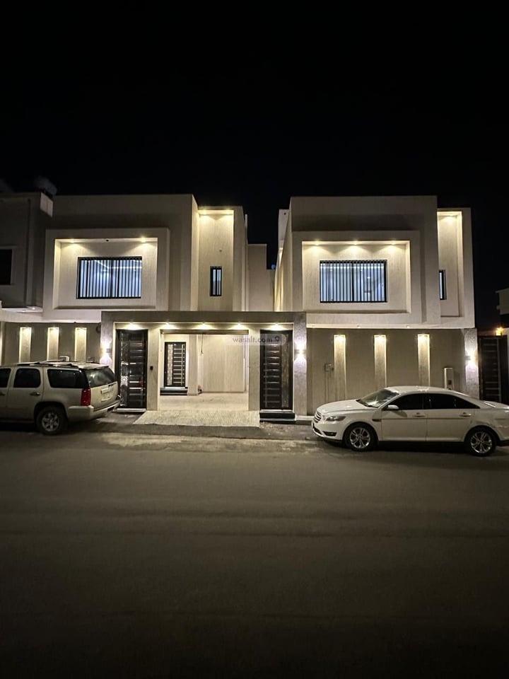 Villa 292.6 SQM Facing North West on 20m Width Street Al Harir western, Khamis Mushayt