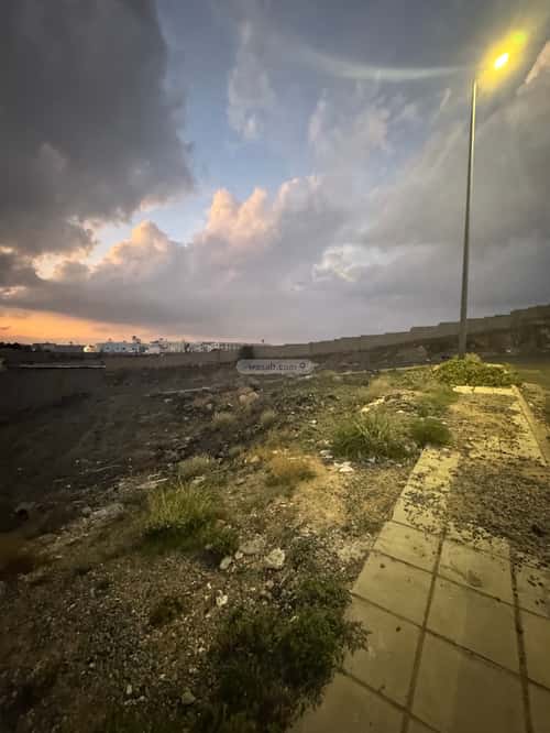 أرض 558.48 متر مربع شمالية شرقية على شارع 25م الرحبة، الطائف