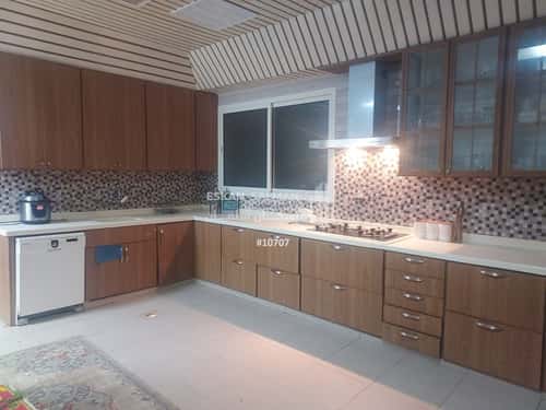 فيلا 598.5 متر مربع جنوبية على شارع 20م الربوة، الرس