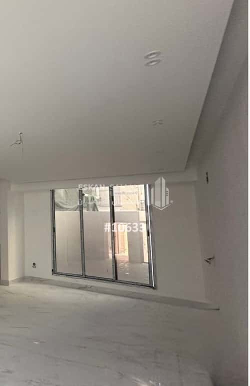 Villa 392.13 SQM Facing West on 15m Width Street Al Qryenah, South Jeddah, Jeddah