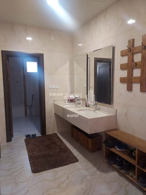 فيلا 598.5 متر مربع جنوبية على شارع 20م الربوة، الرس