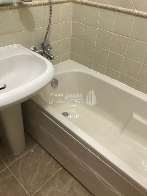 فيلا 663.58 متر مربع شمالية غربية على شارع 20م الدفاع، المدينة المنورة