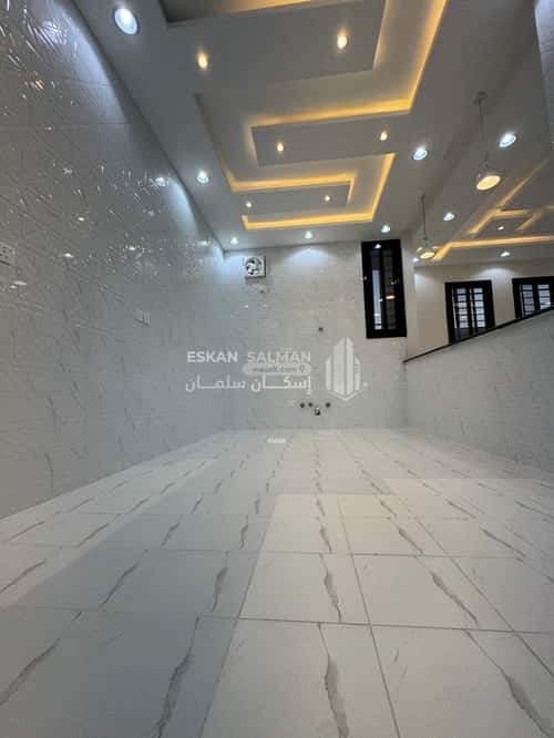 فيلا 274.77 متر مربع شرقية على شارع 15م القهيب، الطائف