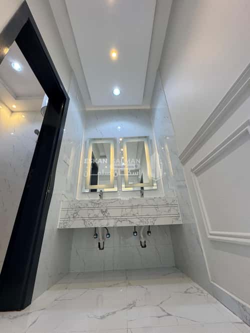 فيلا 274.77 متر مربع شرقية على شارع 15م القهيب، الطائف