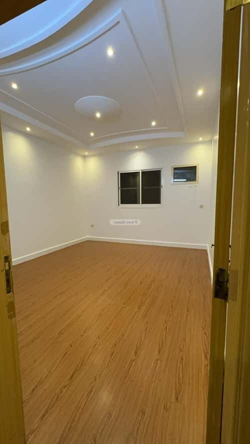 شقة 875 متر مربع ب 3 غرف الحمراء، شرق الرياض، الرياض