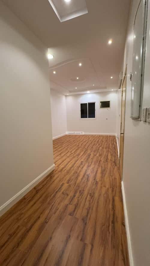 شقة 875 متر مربع ب 3 غرف الحمراء، شرق الرياض، الرياض